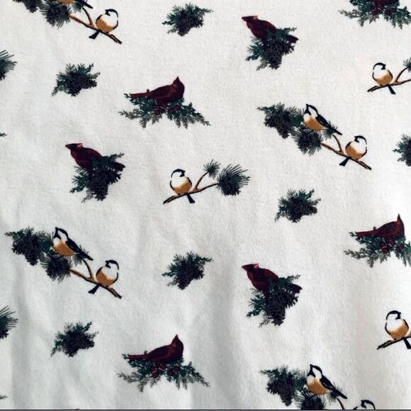 Croft & Barrow White with Red & Gold Snow Bird Print Christmas Shirt Size Medium - Picture 3 of 4